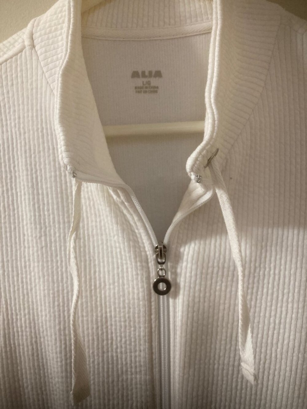 Alia White Ribbed Zip-Up Jacket - Picture 3 of 4